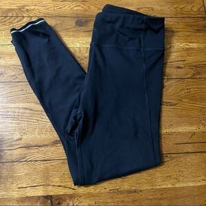 𝅺size Medium-Black Athleta Leggings